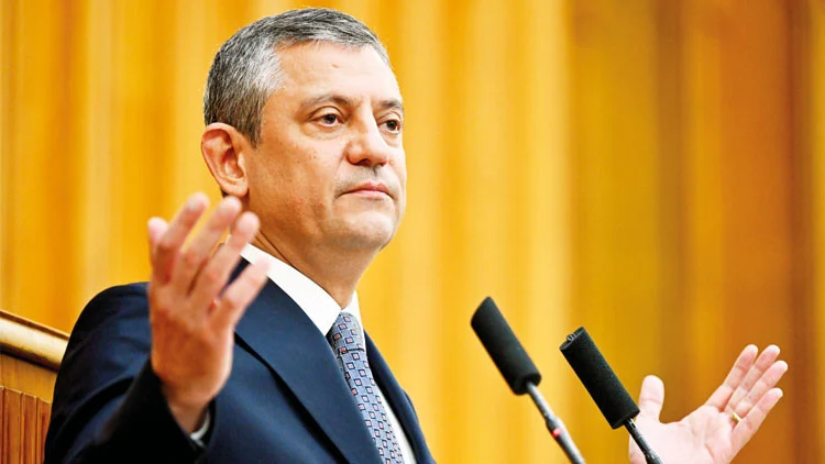Özgür Özel İbb İddianamesini Siyasi Nitelendirerek Hedefin CHP Ve Cumhurbaşkanı Adayı Olduğunu Belirtti