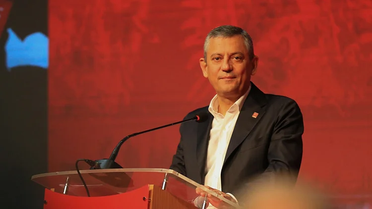Özgür Özel Cumhuriyet Bayramı Vesilesiyle Eski Cumhurbaşkanı Ve Parti Liderlerini Telefonla Aradı