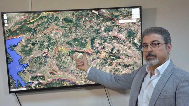 Simav Fay Zonu’ndaki “Ölü” Faylar Aktifleşti Deprem Fırtınası Aylarca Sürebilir