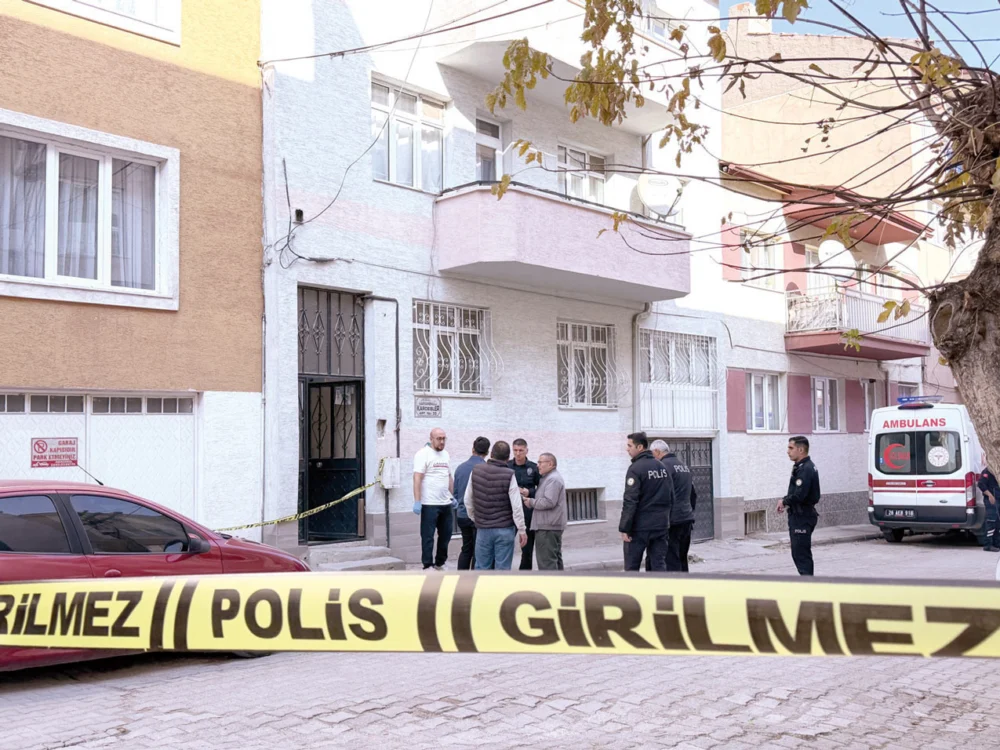 Eskişehirde Boğazı Kesilerek Öldürülen Yaşlı Kadın Soruşturması Derinleşti