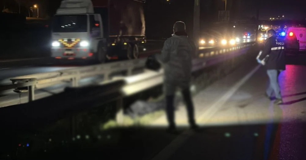 Sakarya D-100 Kara Yolunda Yaşanan Trafik Kazası Bir Yayanın Ölümüne Neden Oldu