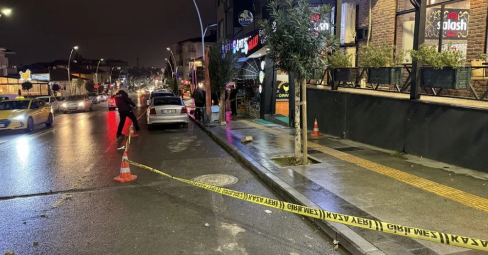 Sakarya Bağlar Caddesi’nde Silahlı Kavgada Bir Kişi Hayatını Kaybetti Bir Kişi Yaralandı