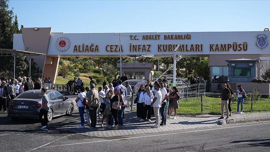 İzbeton Davasında Eski Başkan Tunç Soyer Dahil 6 Tutuklu Sanık Yeniden Hakim Karşısında