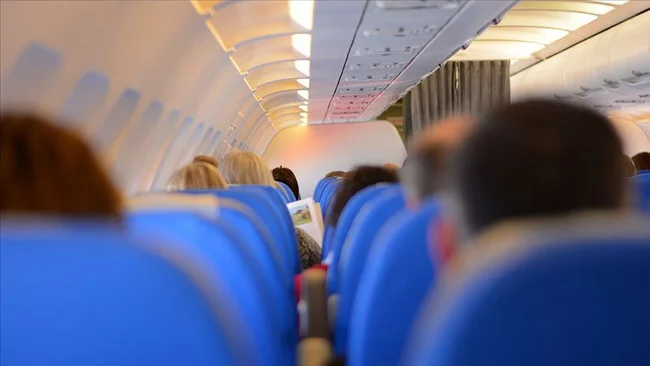 İstanbul Havalimanı’nda ‘Bomba Var’ Şakası Yapan Yolcu Uçaktan İndirildi