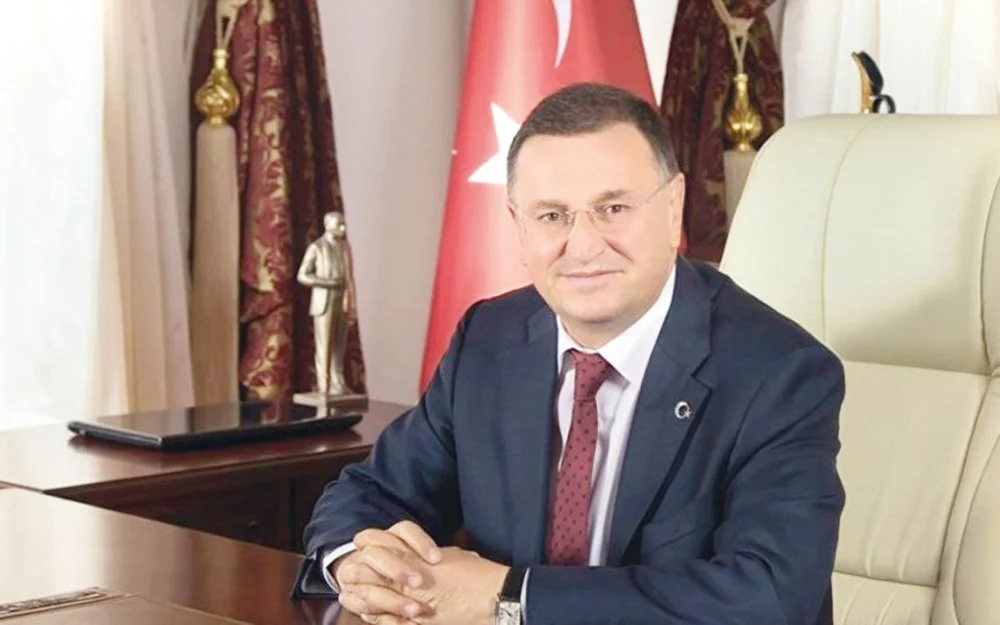 Lütfü Savaş Özgür Özel Hakkında Yargı Sürecini Etkileme Ve Onur Zedeleme İddialarıyla Suç Duyurusunda Bulundu