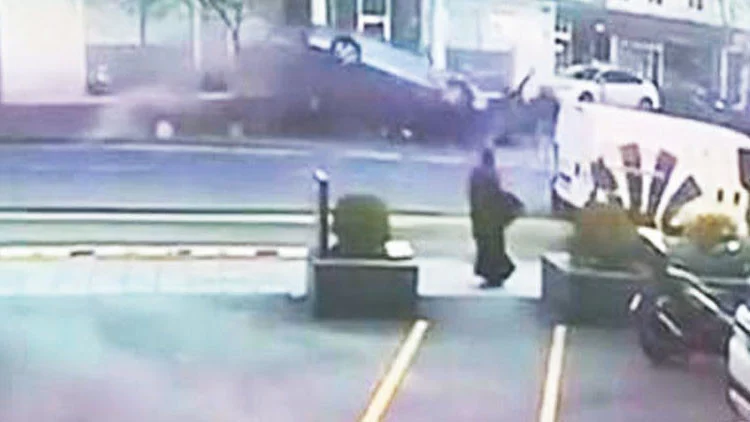 Şişli’de Ters Yöne Giren Aracın Yol Açtığı Kazada İki Yurttaş Can Verdi