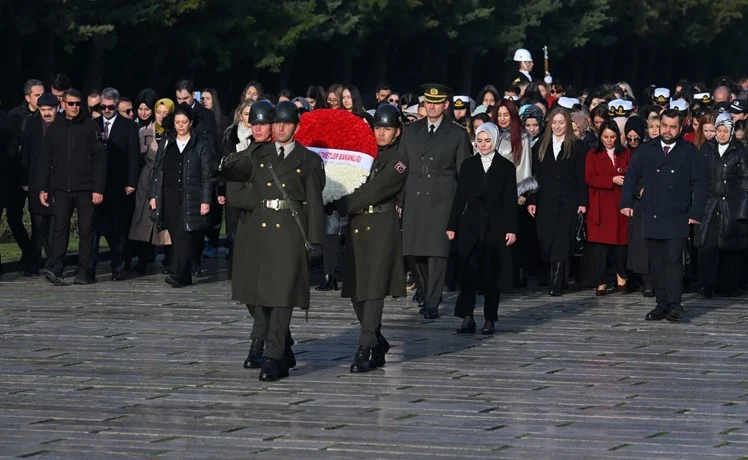 Türk Kadınının Seçme Ve Seçilme Hakkının 91 Yıl Dönümü Dolayısıyla Anlamlı Mesajlar Verildi