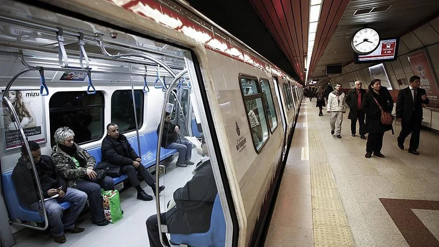 Şişhane Metro İstasyonu İntihar Girişimi Sonrası Ulaşıma Kapatıldı