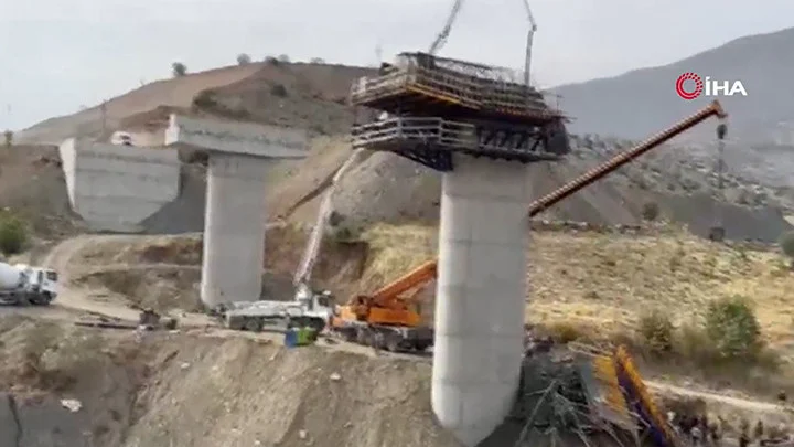 Diyarbakır’da Köprü İnşaatında İskele Çökmesi Üç İşçinin Canına Mal Oldu İki Yaralı