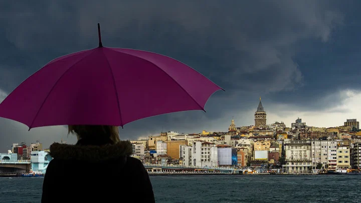 Meteoroloji’den İstanbul’a Kritik Sarı Kodlu Uyarı Kuvvetli Yağış Su Baskınlarına Yol Açabilir