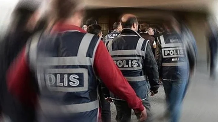 Ankara’da Sosyal Medya Silahlı Paylaşımlara Yönelik ‘Fotoçete Albüm Operasyonu’ 23 Kişiyi Yakaladı