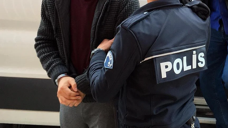 Polis Memuru Tahliye Vaadiyle Dolandırıcılık Suçlamasıyla 17 Yıla Kadar Hapis Cezası İstemiyle Yargılanacak