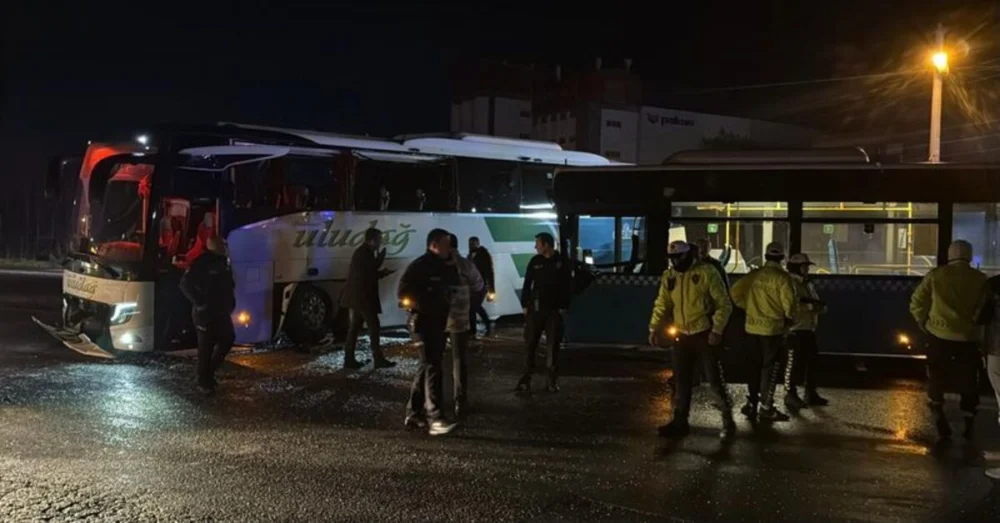Tekirdağ’da İki Otobüsün Çarpışması Sonucu 9 Kişi Yaralandı
