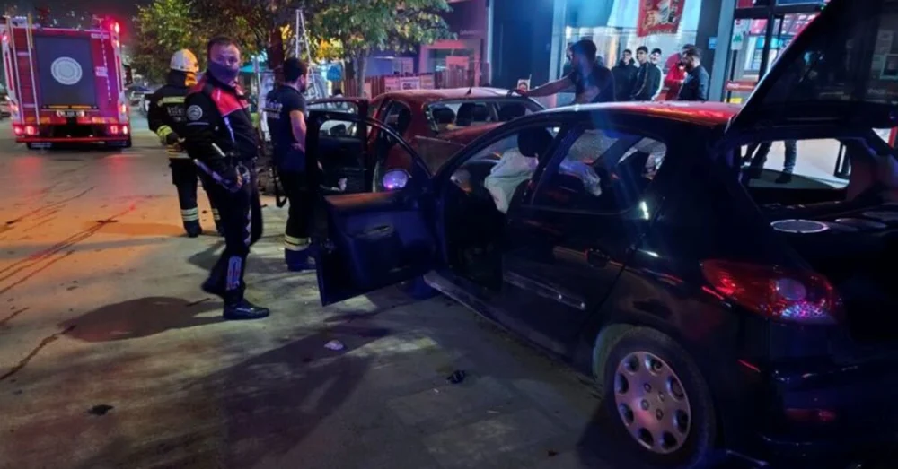 Tekirdağ Çerkezköy’de Yedi Aracın Karıştığı Zincirleme Kazada Üç Kişi Yaralandı