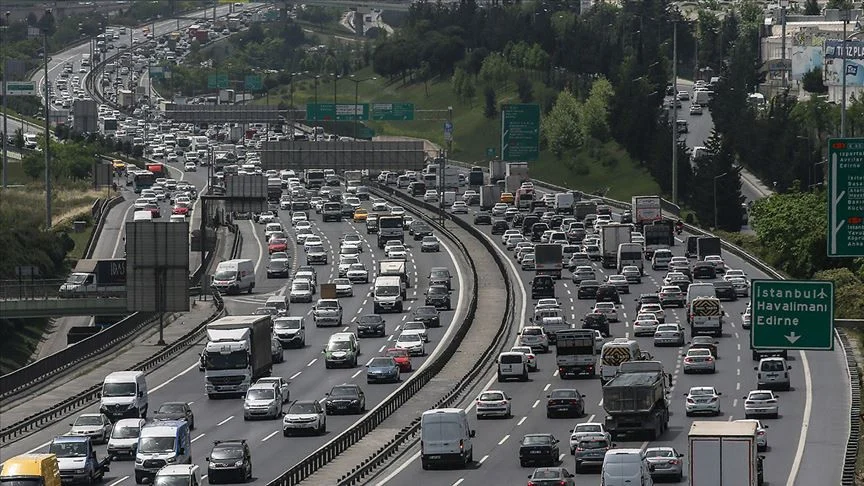 Trafik Teklifi Milletvekili İtirazları Ve Hız Düzenlemeleri Nedeniyle Meclis Gündeminden Çekildi