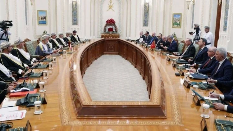 Türkiye İle Umman Stratejik İş Birliğini Çok Sayıda Anlaşmayla Pekiştirdi