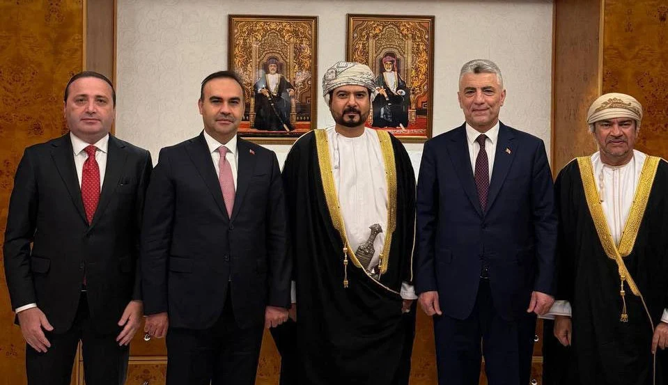 Türkiye Umman İle Ticaret Ve Sanayi Alanında İş Birliğini Anlaşmalarla Güçlendirdi