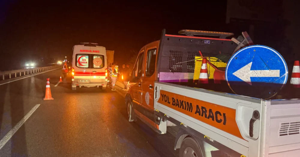 Uşak Ankara Karayolu Üzerinde Kamyona Çarpan Motosiklet Sürücüsü Feci Şekilde Can Verdi