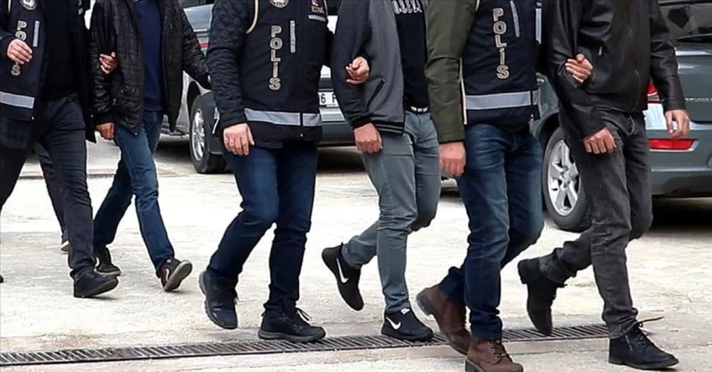 Uşak’ta Tefecilik Operasyonunda 5 Gözaltı Ve Milyonlarca Liralık Usulsüz İşlem Ortaya Çıktı