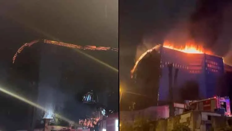 Üsküdar’da Restore Edilen Ahşap Köşkte Büyük Yangın Paniğe Neden Oldu