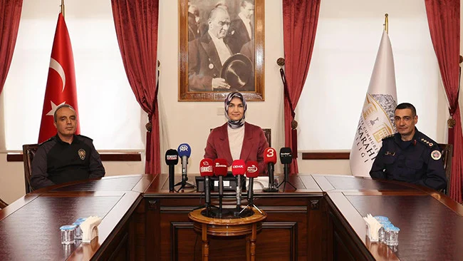Afyonkarahisar’da Belediye Meclisi Üyesi Hakkında Çantayla Para Alındığı İddiasıyla Soruşturma Başlatıldı