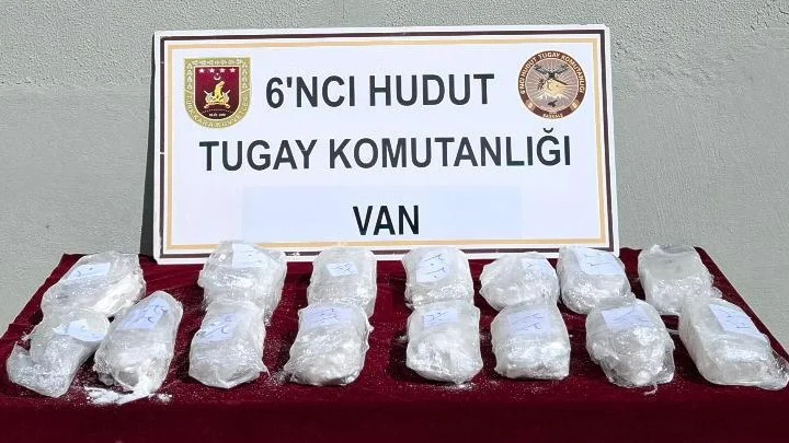 Van Hudut Hattında Büyük Uyuşturucu Ele Geçirildi