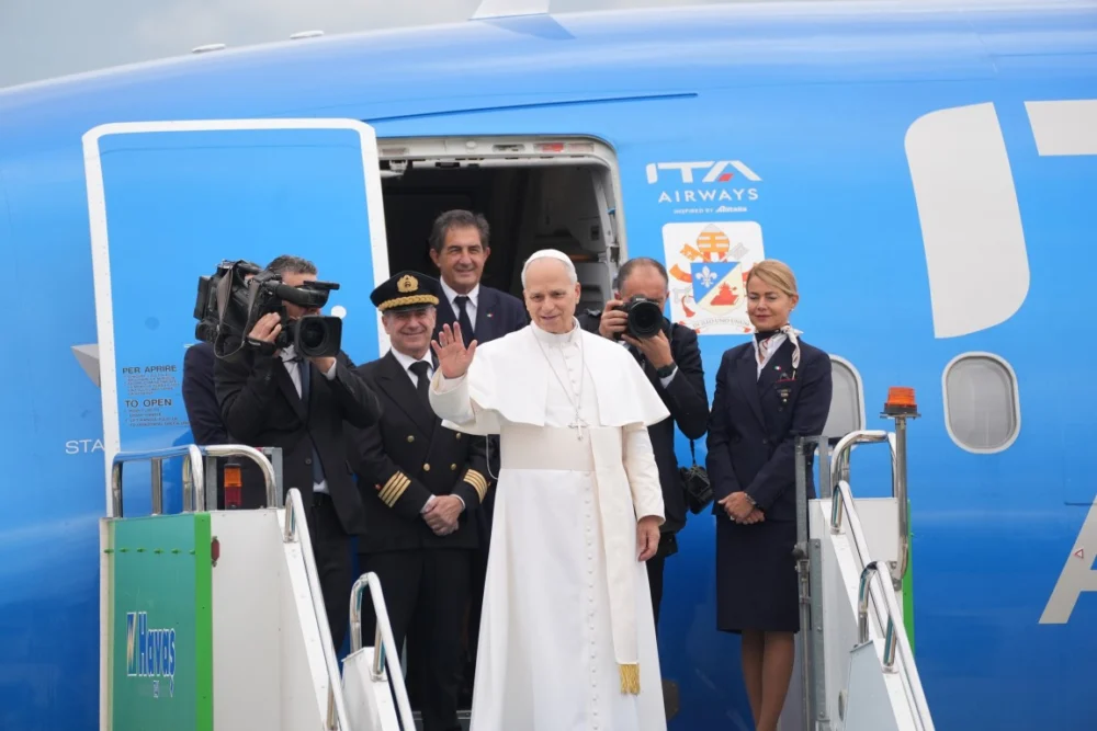 Papa Leo Xıv Dört Günlük Türkiye Ziyaretini Tamamlayarak Ülkesinden Ayrıldı