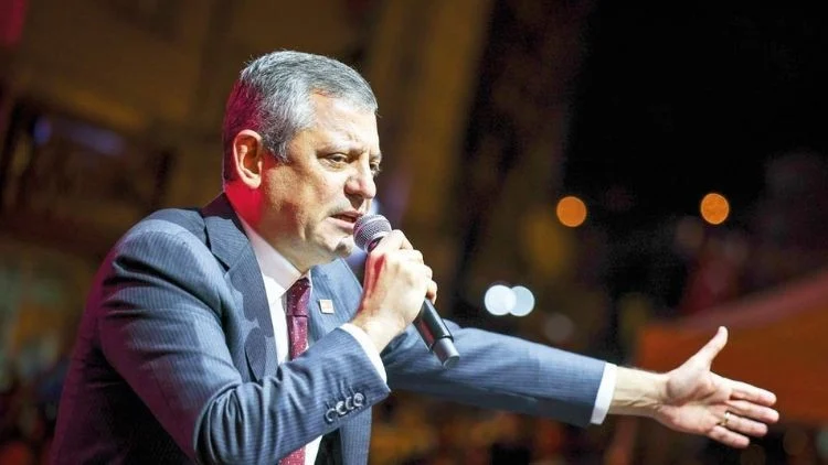 Özgür Özel’den Gençlere Vizesiz Avrupa Sözü