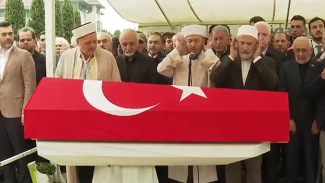 Türk Edebiyatının Değerli İsmi Yavuz Bülent BâKiler Ebediyete Uğurlandı