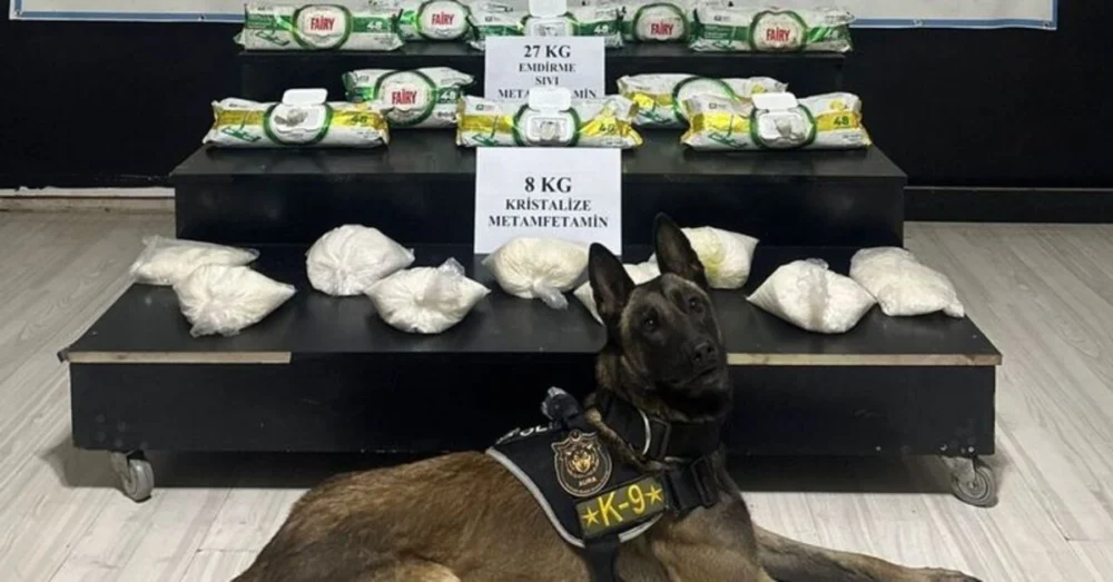 Yol Denetimlerinde 43 Kilogram Uyuşturucu Ele Geçirildi İki Kişi Tutuklandı