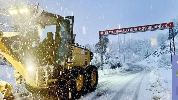 Doğu Ve İç Anadolu’da Yoğun Kar Ve Buzlanma Trafiği Felç Etti Bir Ölü 15 Yaralı