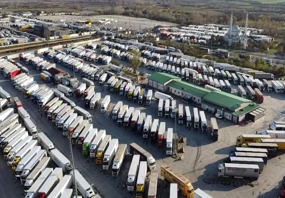Yunanistan’daki Çiftçi Grevi Kapıkule Ve Hamzabeyli Sınır Kapılarında Tır Kuyruklarına Neden Oldu